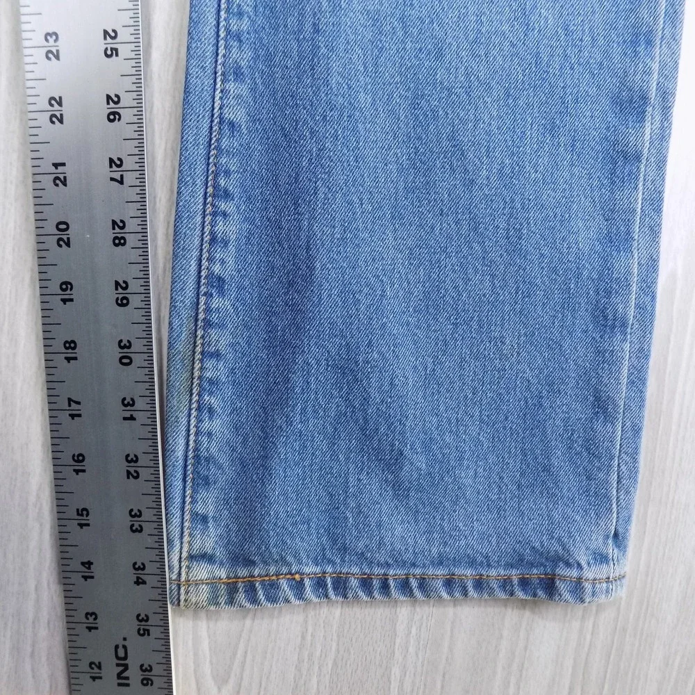 Levis these levi